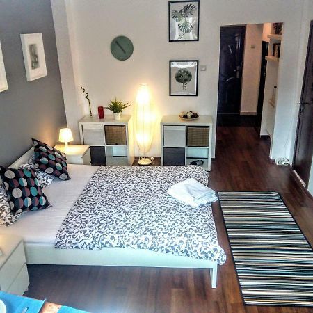 Central Bright Modern Studio Bucureşti Eksteriør bilde