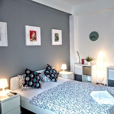 Central Bright Modern Studio Bucureşti Eksteriør bilde